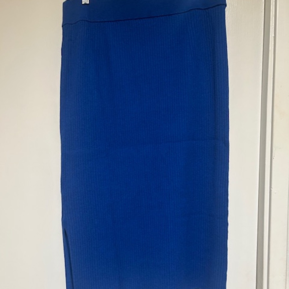 Bailey 44 Nikoletta skirt, NWOT